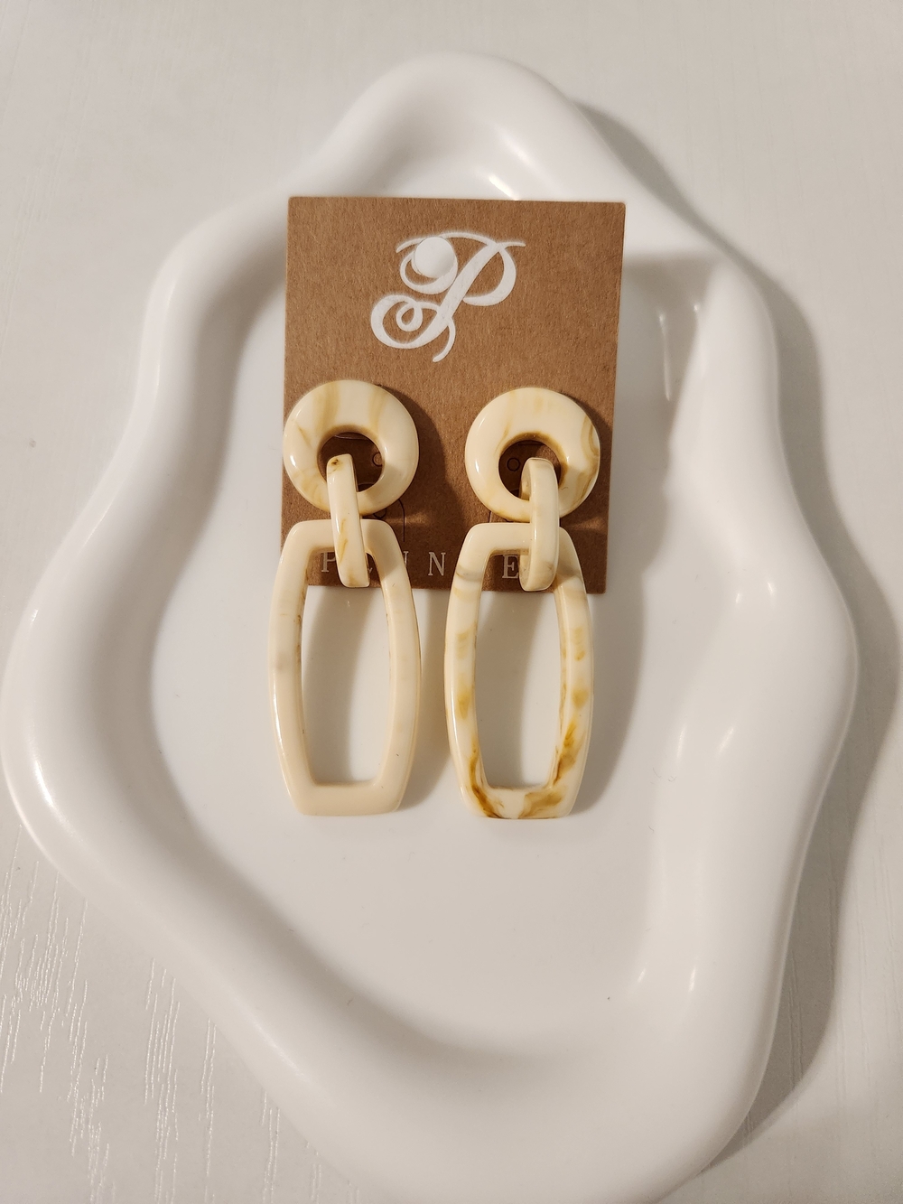 Plunder Brand Cream Marbled Dangle Earrings NWT